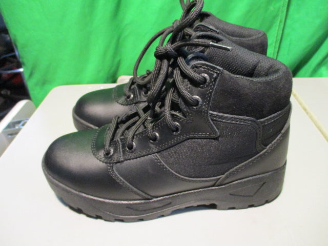 Load image into Gallery viewer, Used Response Gear Tactical Footwear Size 8 Boots
