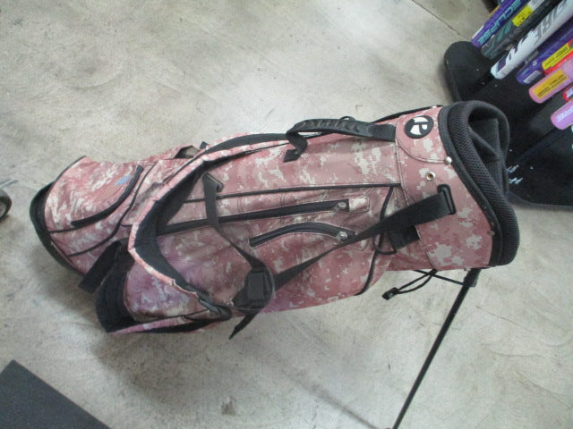 Load image into Gallery viewer, Used National Guard Minnesota Golf Stand Bag W/ Stap
