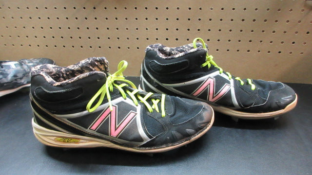 Load image into Gallery viewer, Used New Balance Rev Lite 3000 Metal Cleats - Size 11.5
