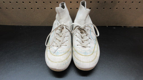 Used Breooes Soccer Cleats - Youth