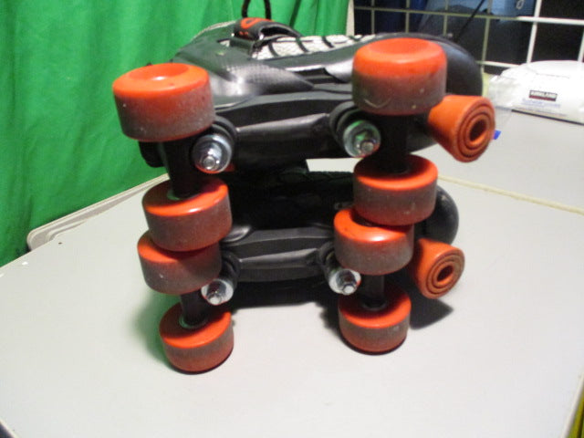 Load image into Gallery viewer, Used Schwinn Quality Adjustable 1 - 4 Kids Quad Skates
