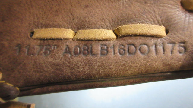 Load image into Gallery viewer, Used Wilson A800 Optima 11.75" Glove - LHT
