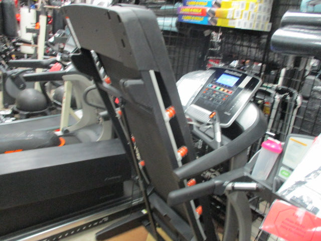 Load image into Gallery viewer, Used Nordictrack C900 Pro Folding Treadmill
