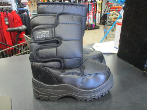 Used WFS Kids Snow Boots Size 13