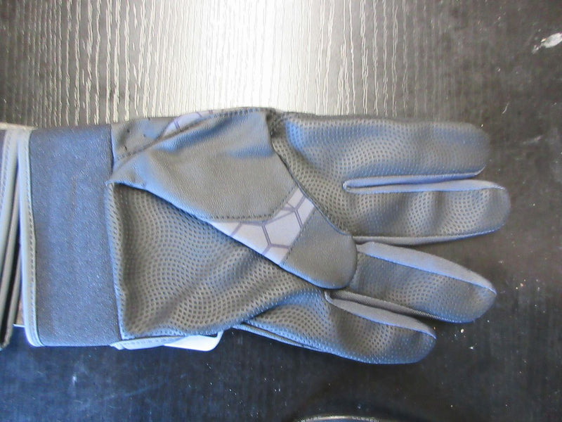 Load image into Gallery viewer, New Louisville Slugger Genuine V2 Batting Gloves - Size Youth Med - Black
