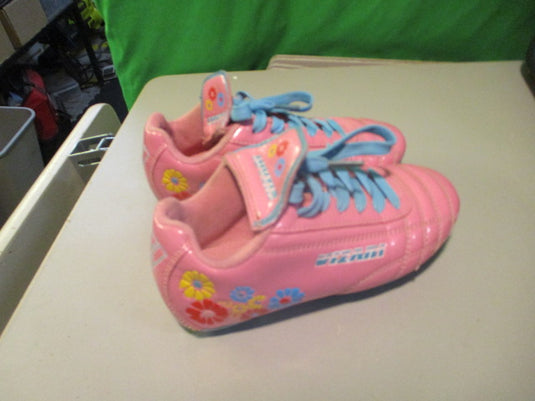 Used Vizari Size 10C Soccer Cleats