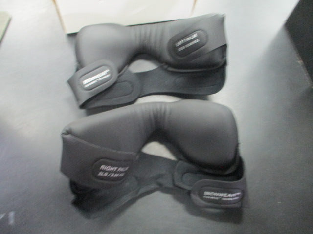Load image into Gallery viewer, Used IronWear Fitness Hand Iron Wrist Weights 4 lb Pair (2 lb Each)
