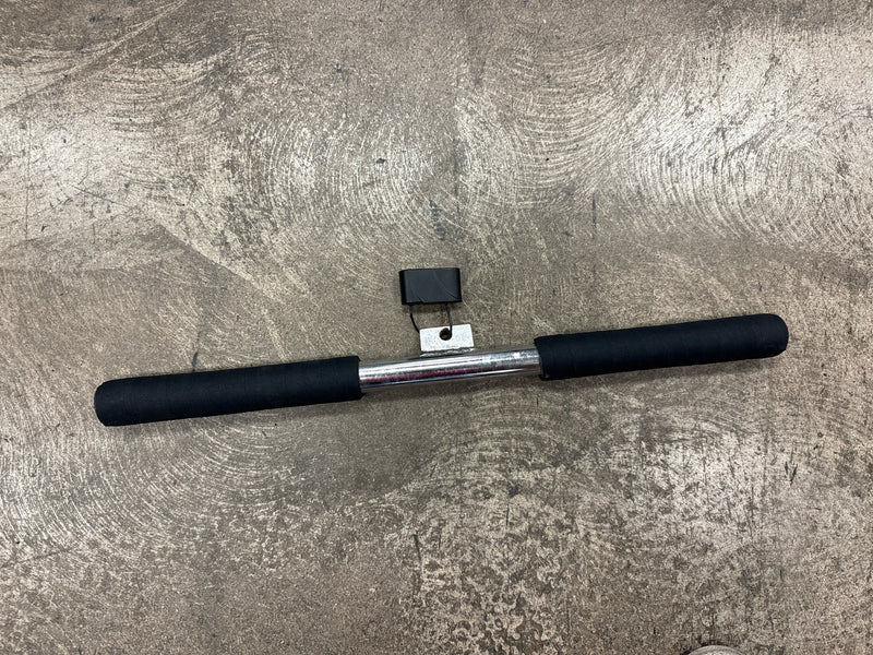 Load image into Gallery viewer, Used Cushioned Straight Bar Pulley Attachment
