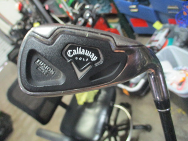 Load image into Gallery viewer, Used Callaway Fusion Wide Sol RH 5 Hybrid Iron
