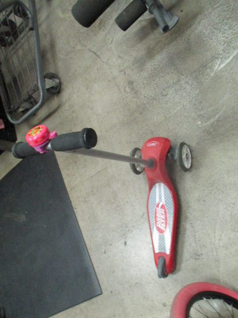 Used Radio Flyer 3 wheeled SCOOTER W/Bell