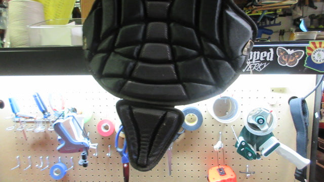 Load image into Gallery viewer, Used Easton Catchers Chest Protector - Youth
