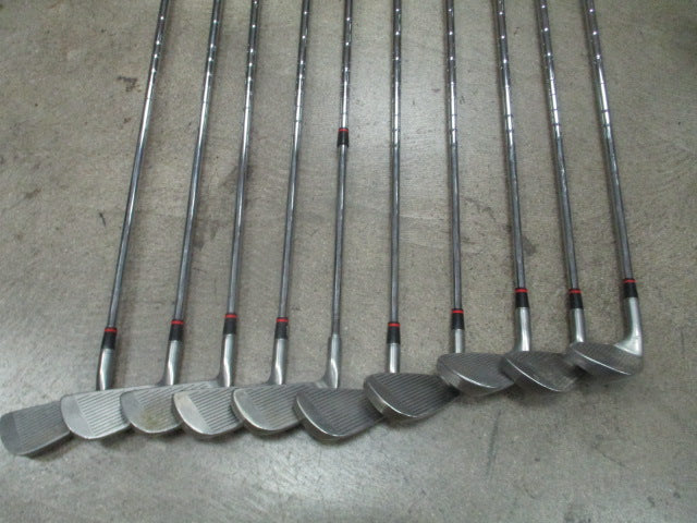 Load image into Gallery viewer, Used Ben Hogan H40 Iron Set 3-PW, LW, SW
