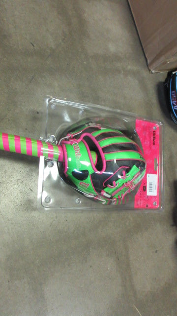 Load image into Gallery viewer, New Wilson 2026 Party Animals A200 10&quot; Glove Bat Ball Combo - LHT
