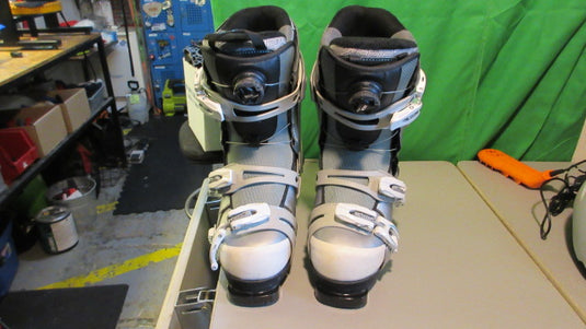 Used Apex Blanca BOA Size 7 (25.0) Downhill Ski Boots
