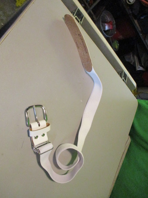 Load image into Gallery viewer, Used Champro White Youth Baseball Belt
