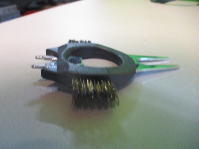 Load image into Gallery viewer, Used  Multi-Function Golf Fork Divot Repair Tool Putting Cleaning Brush Cleaner
