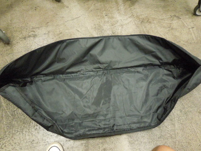 Load image into Gallery viewer, Used 4 ft Zip Up Bag
