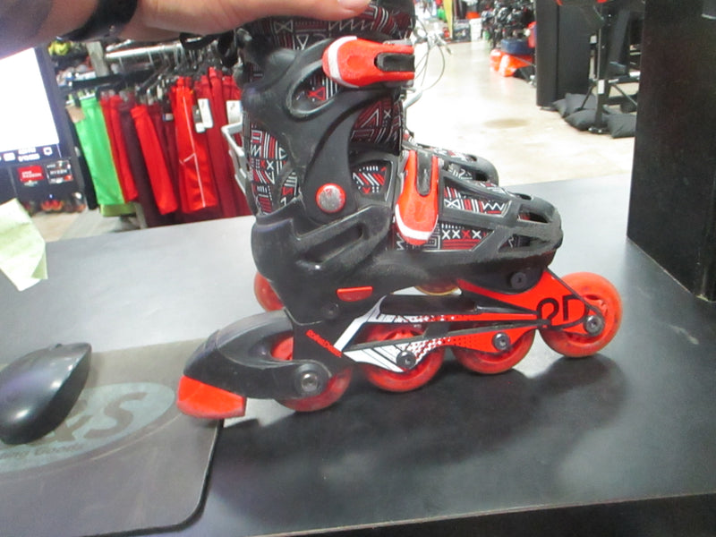 Load image into Gallery viewer, Used Roller Derby Size 12-2 Inline/Roller Skates
