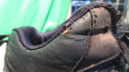 Used Rawlings Curve Mid Youth 2.5 Cleats - Some Worn