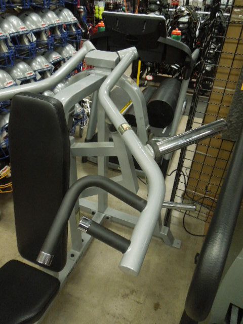 Load image into Gallery viewer, Used Body-Solid Pro Clubline Plate Loaded Leverage Shoulder Press
