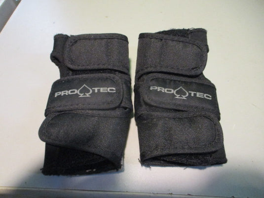 Used Pro Tec Youth Small Skating Wrist Guards