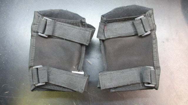 Load image into Gallery viewer, Used Razor Skating Knee Pads - Size Large
