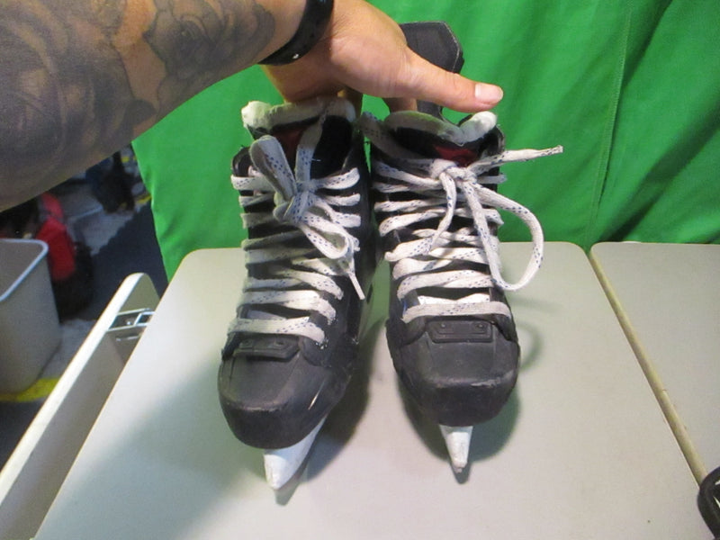 Load image into Gallery viewer, Used CCM Jet Speed FT 680 Size 2 Hockey Skates
