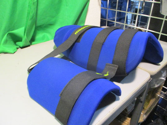 Used Moonwalkr Cricket Thigh Guards