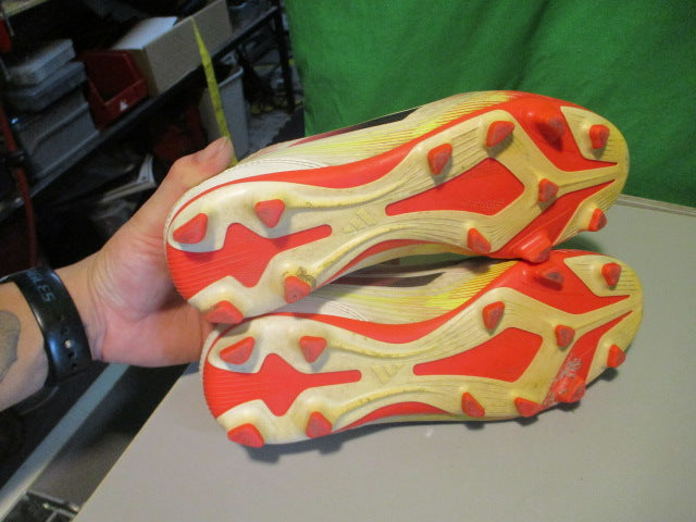 Load image into Gallery viewer, Used Adidas F50 Size 8 Soccer Cleats (Has Wear)
