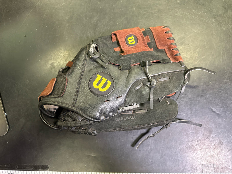Load image into Gallery viewer, Used Wilson RHT 12.5" Baseball Glove
