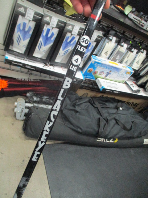Load image into Gallery viewer, Used Hockey Star Blackeye 58&quot; Hockey Stick - RH
