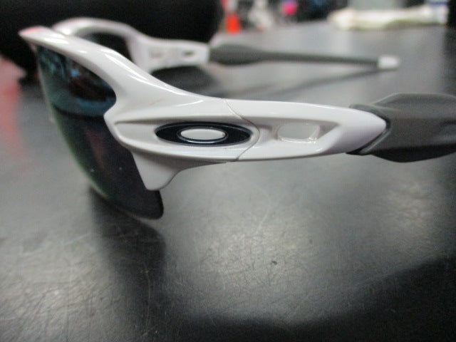 Load image into Gallery viewer, Used Oakley Flak XS Youth Sunglasses

