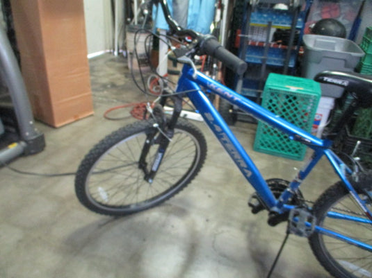 Used Kent 2.4 Terra 24" 21-Speed Mountain Bike
