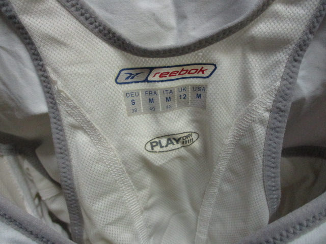 Load image into Gallery viewer, Used Reebok Play Dry Womens Medium Compression Love Sleeve
