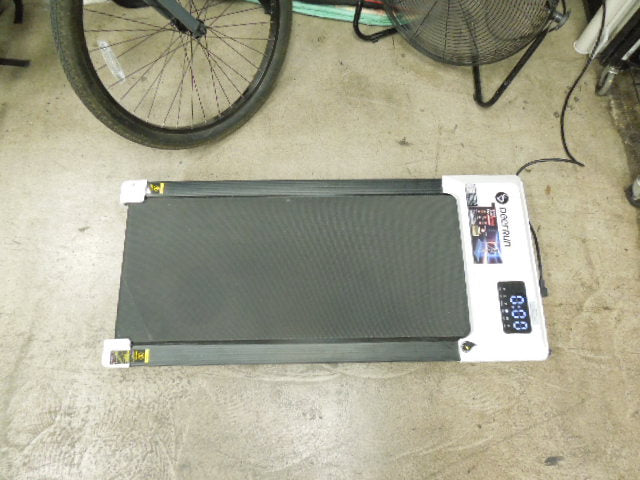 Load image into Gallery viewer, Used Deeerun Smart Under Desk App Controlled Walking Pad
