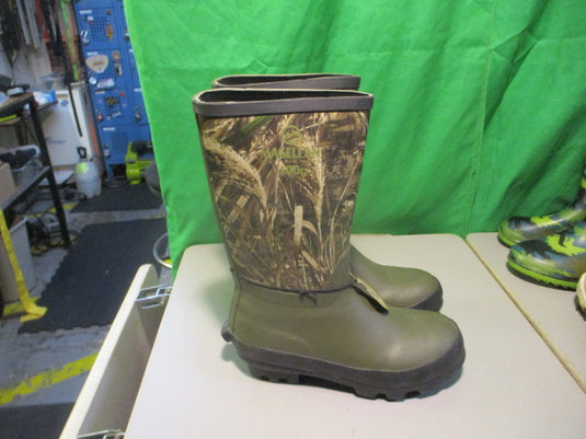 Magellan Ourdoors Size Youth 4 Rain Boots