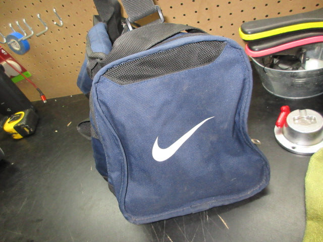 Load image into Gallery viewer, Used Nike Small Duffle Bag
