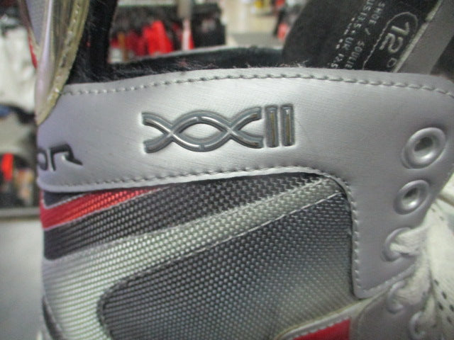 Load image into Gallery viewer, Used Bauer Vapor XXII Size 12D Ice Hockey Skates
