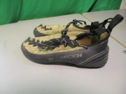 Used Mad Rock Size 6.5 Climbing Shoes