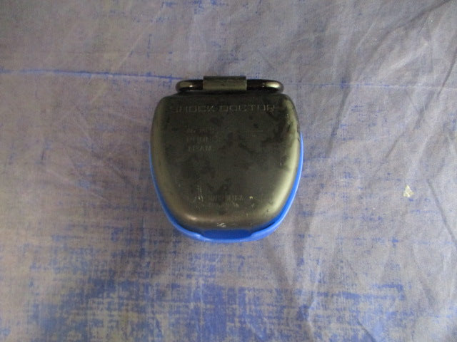 Load image into Gallery viewer, Used Shock Doctor Mouthguard Case
