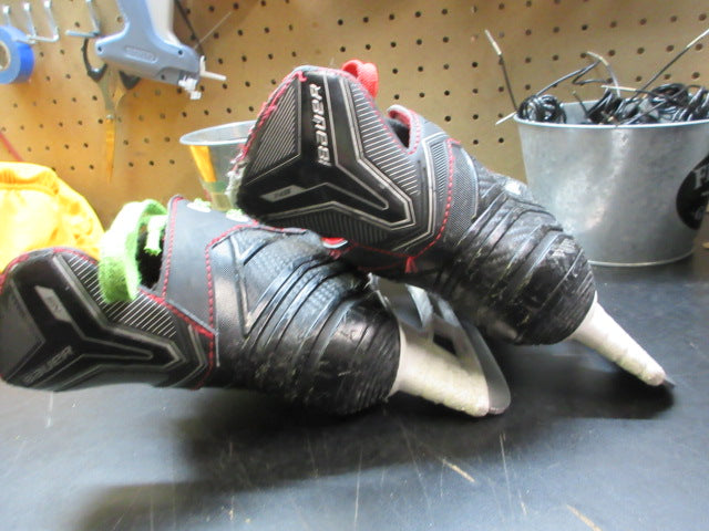 Load image into Gallery viewer, Used Bauer NS Hockey Skates - Size Youth 13k
