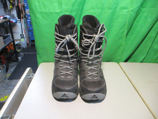 Used Morrow Men's Size 7 Snowboard Boots