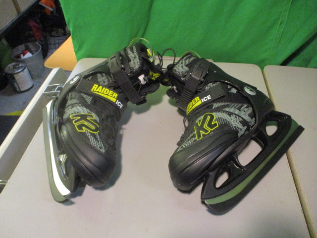 Load image into Gallery viewer, Used K2 Raider Size 1-5 Hockey Ice Skates
