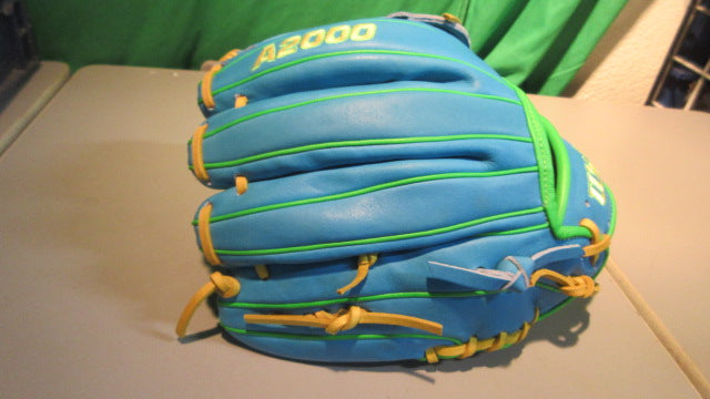 Load image into Gallery viewer, New Wilson Spring 2025 A2000® PP05 11.5” Infield Glove
