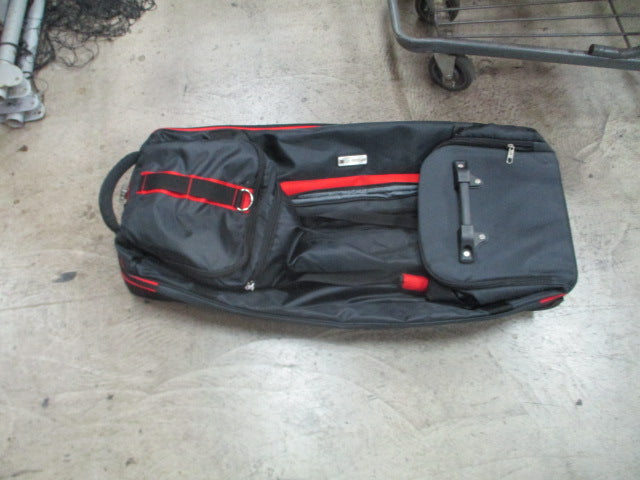 Load image into Gallery viewer, Used Swiss Tech Golf Travel Bag
