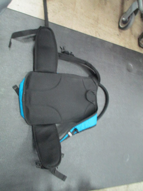 Load image into Gallery viewer, Used Miracol 2L Hydration Pack
