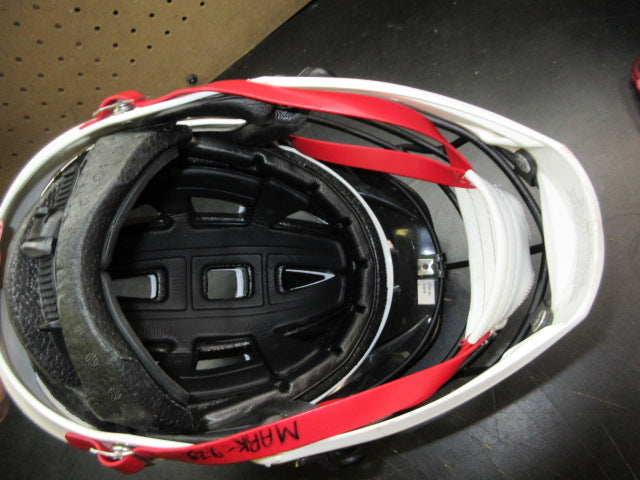 Load image into Gallery viewer, Used Cascade CPV-R Lacrosse Helmet - Size Medium/Large
