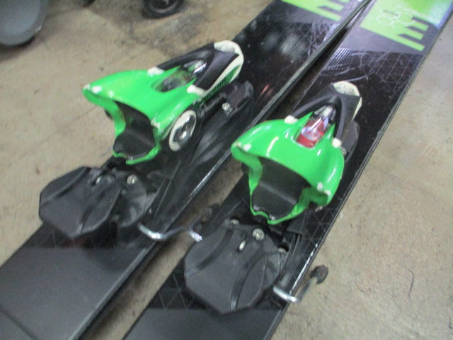 Load image into Gallery viewer, Used Rossignol Experience E88 172Cm Downhill Skis W/ Rossignol Bindings
