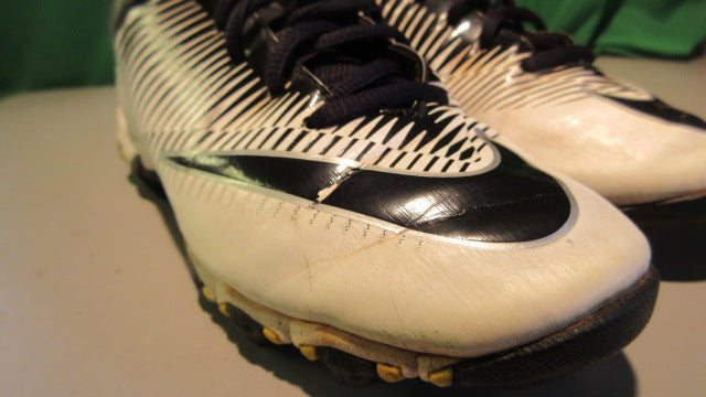 Load image into Gallery viewer, Used Nike Vapor Edge Shark 2 Youth 4.5Y Baseball Cleats
