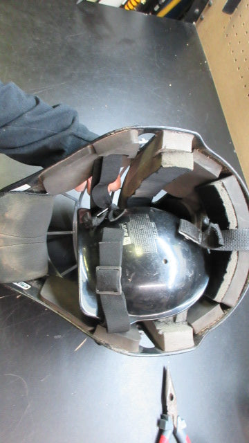 Load image into Gallery viewer, Used All-Star Catchers Helmet MVP3-L - Size 7 - 7 1/2
